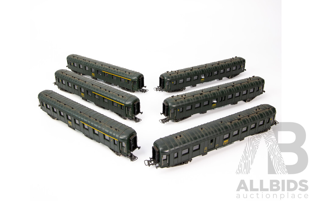 Six Jouef France Plastic Model SNCF Railroad Wagons/Coaches