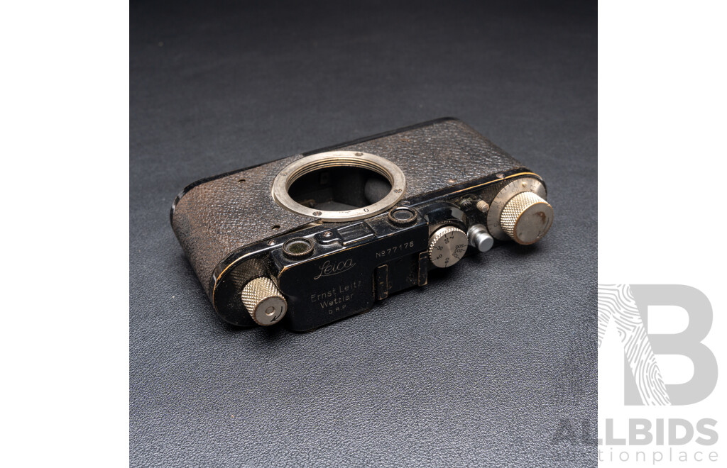 Leica II D.R.P. Screw-Mount Rangefinder Body (1932 Production) Serial No. 77178