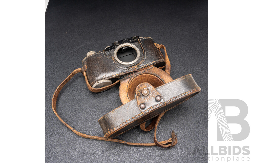 Leica II D.R.P. Screw-Mount Rangefinder Body (1932 Production) Serial No. 77178