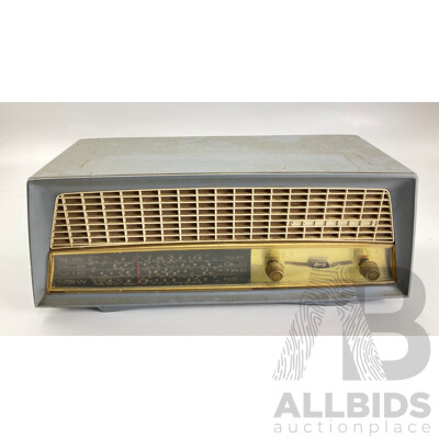 1950's Krisler 11-80 Valve Radio, Made in Australia