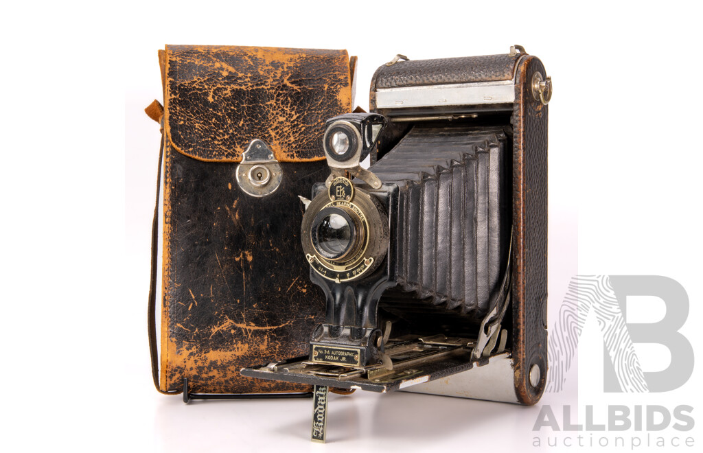 Vintage Kodak Camera in Leather Case