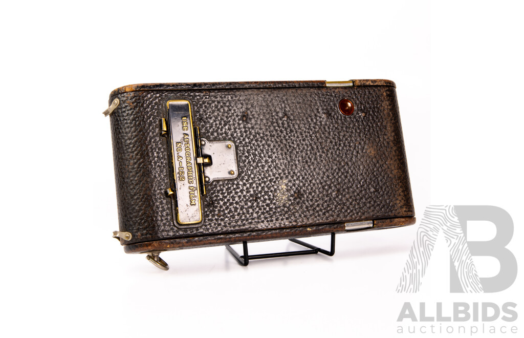 Vintage Kodak Camera in Leather Case