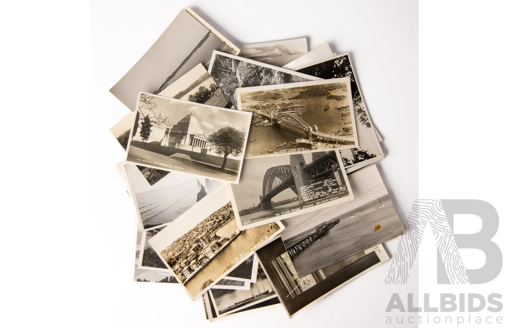 Collection Vintage B & W Snapshots of Australian Scenes Including Mildura, Sale, Swan Hill and More, All in Eucalyptus Wood Box