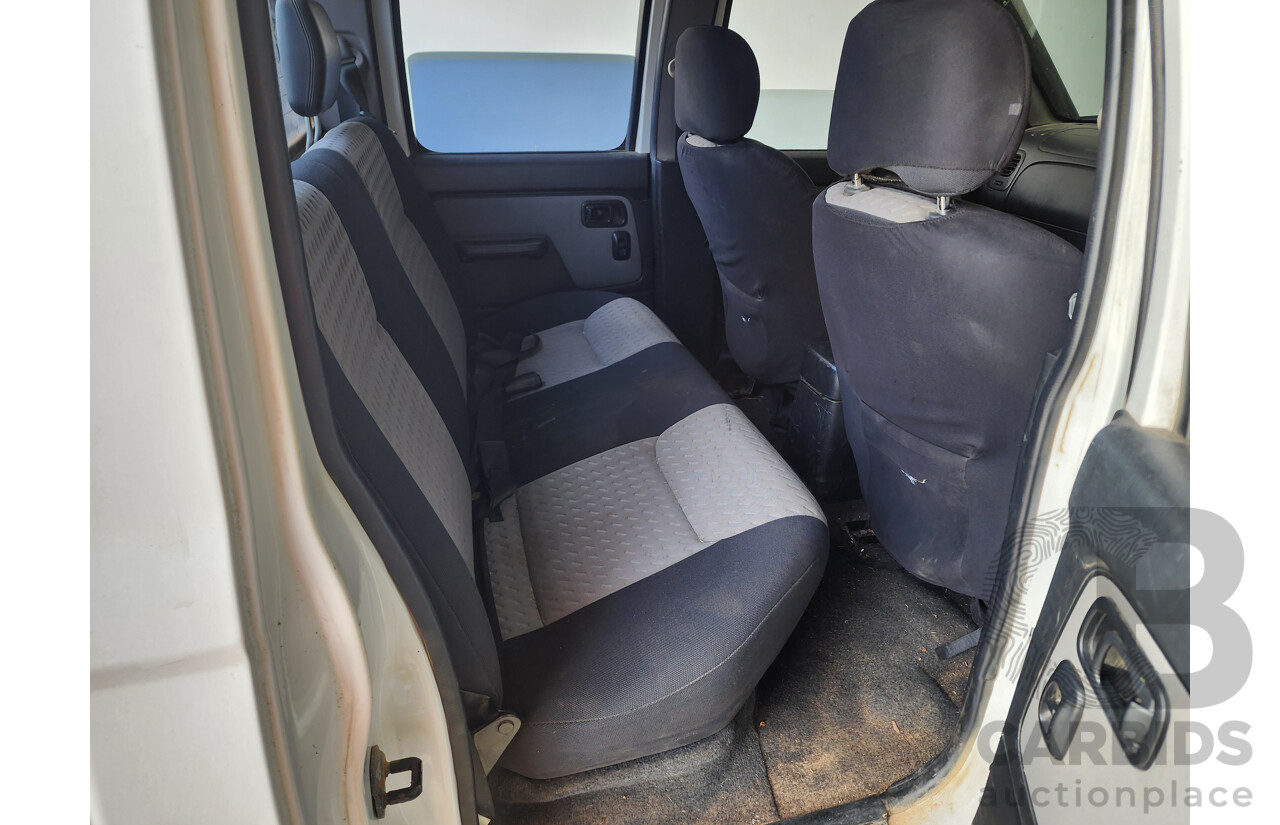 12/2011 Nissan Navara ST-R (4x4) D22 SERIES 5 Dual Cab P/Up White 2.5L