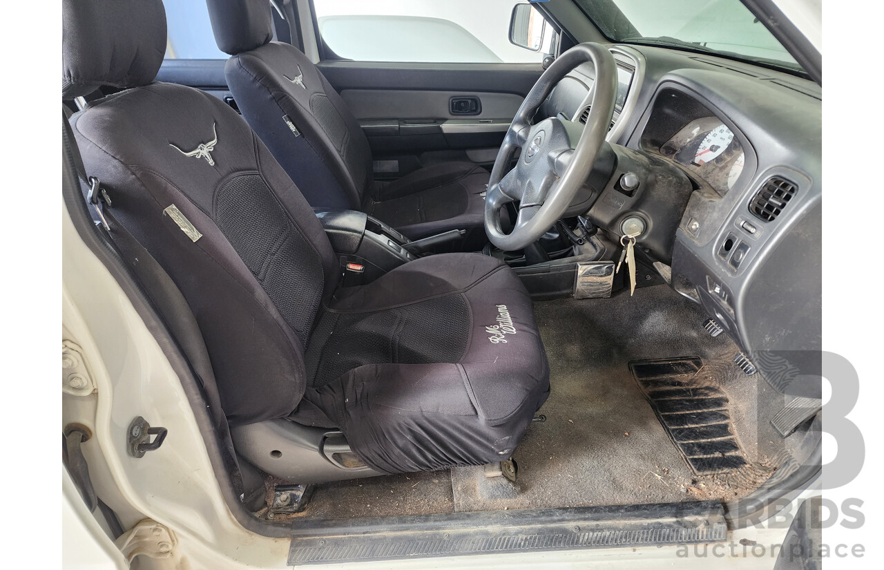 12/2011 Nissan Navara ST-R (4x4) D22 SERIES 5 Dual Cab P/Up White 2.5L