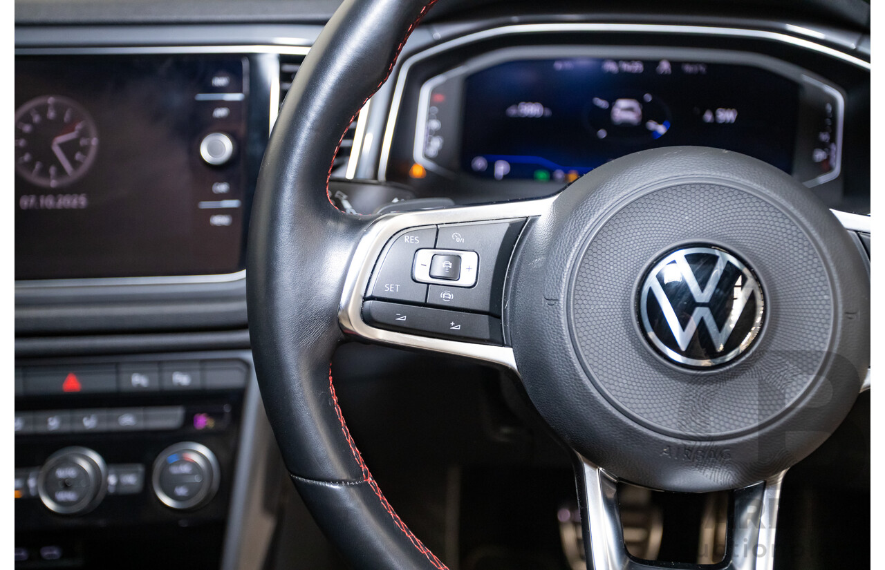 09/2021 Volkswagen T-Roc 140TSI SPORT (AWD) A1 MY21 4D Wagon White Silver Metallic Turbo 2.0L