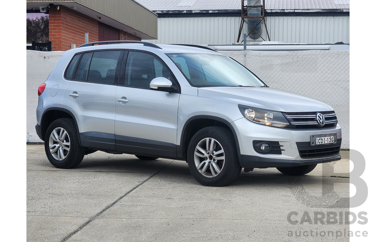 10/2011 Volkswagen Tiguan 125 TSI 5NC MY11 4d Wagon Silver 2.0L