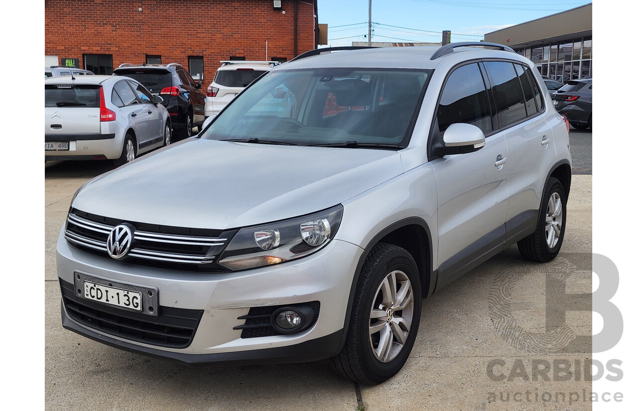 10/2011 Volkswagen Tiguan 125 TSI 5NC MY11 4d Wagon Silver 2.0L