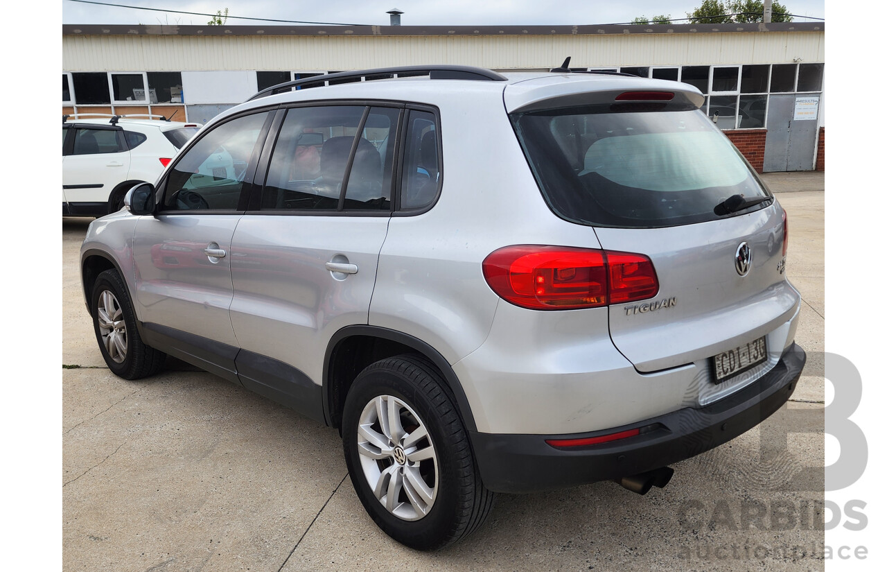 10/2011 Volkswagen Tiguan 125 TSI 5NC MY11 4d Wagon Silver 2.0L