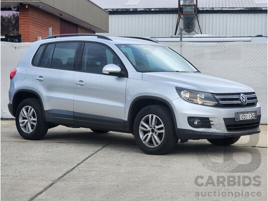 10/2011 Volkswagen Tiguan 125 TSI 5NC MY11 4d Wagon Silver 2.0L