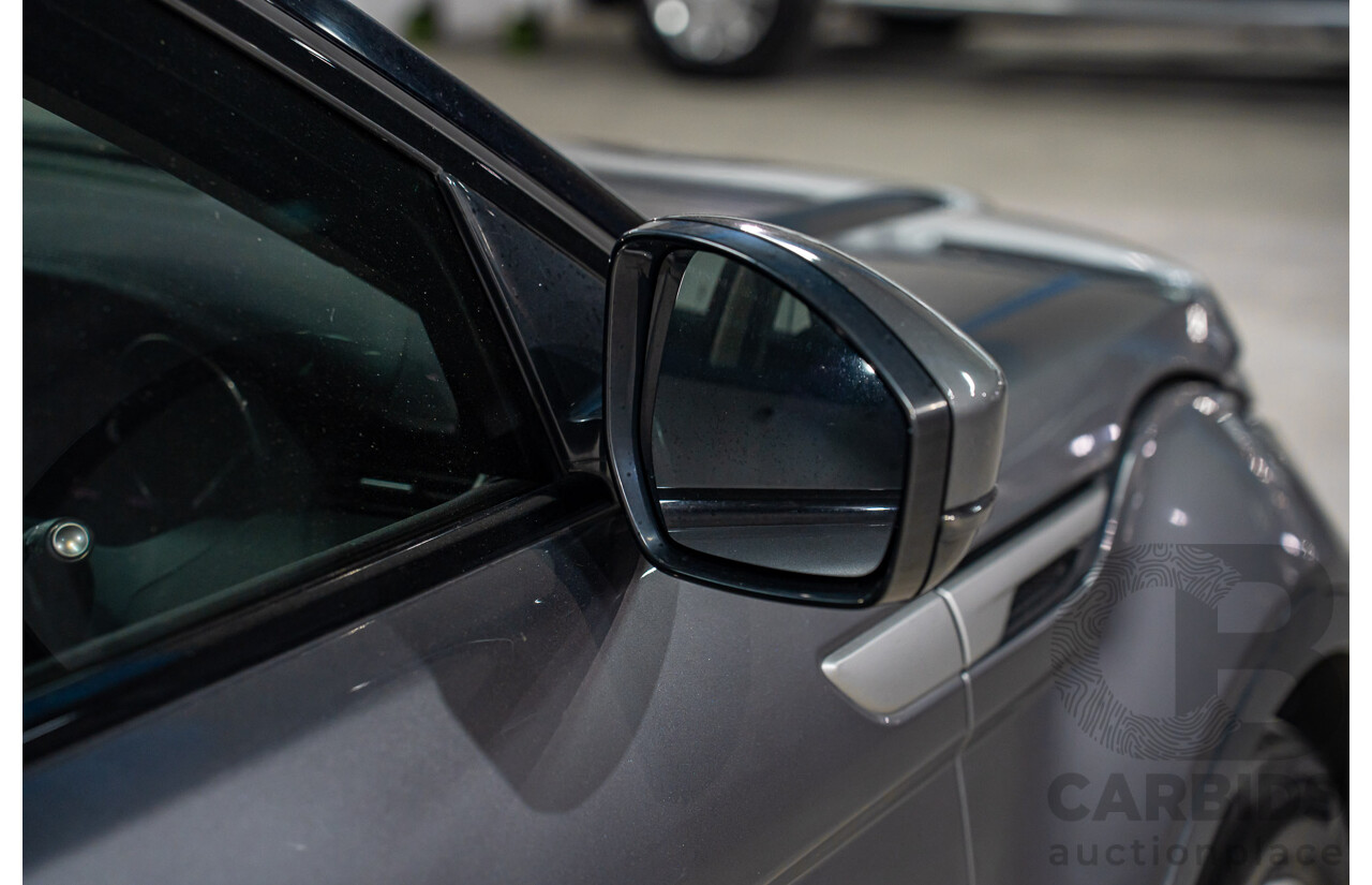 12/2015 Range Rover Evoque Td4 150 SE (AWD) LV MY16 5d Wagon Corris Grey Metallic Turbo Diesel 2.0L