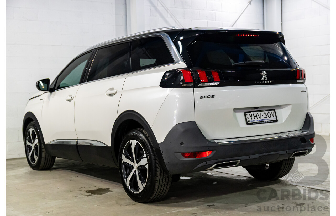 02/2018 Peugeot 5008 GT Line (FWD) P87 MY18.5 4d Wagon Pearl White Turbo 1.6L - 7 Seater