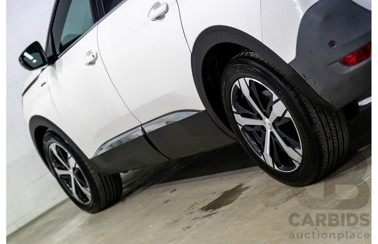 02/2018 Peugeot 5008 GT Line (FWD) P87 MY18.5 4d Wagon Pearl White Turbo 1.6L - 7 Seater