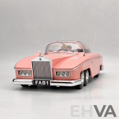 AMIE 1:18 Diecast Model Rolls Royce Thunderbirds Lady Penelope's FAB1 - Brand New