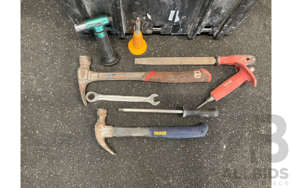 Tactix Modular Rolling Toolbox with Lift-Out Carry Tray with Assorted Tools