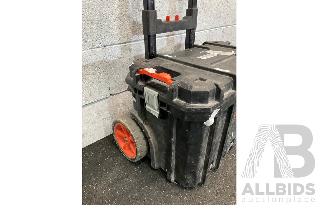 Tactix Modular Rolling Toolbox with Lift-Out Carry Tray with Assorted Tools