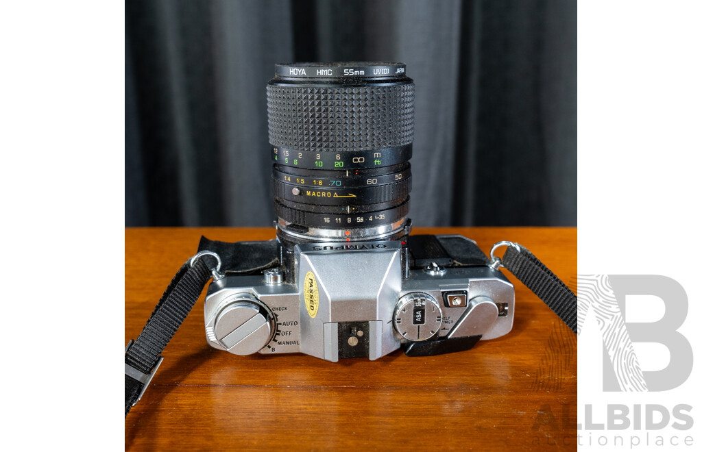 Vintage Olympus OM30 35mm SLR Camera with Zuilar MC Auto Zoom 35 to 70mm F/3.5 to 4.5 Macro Lens