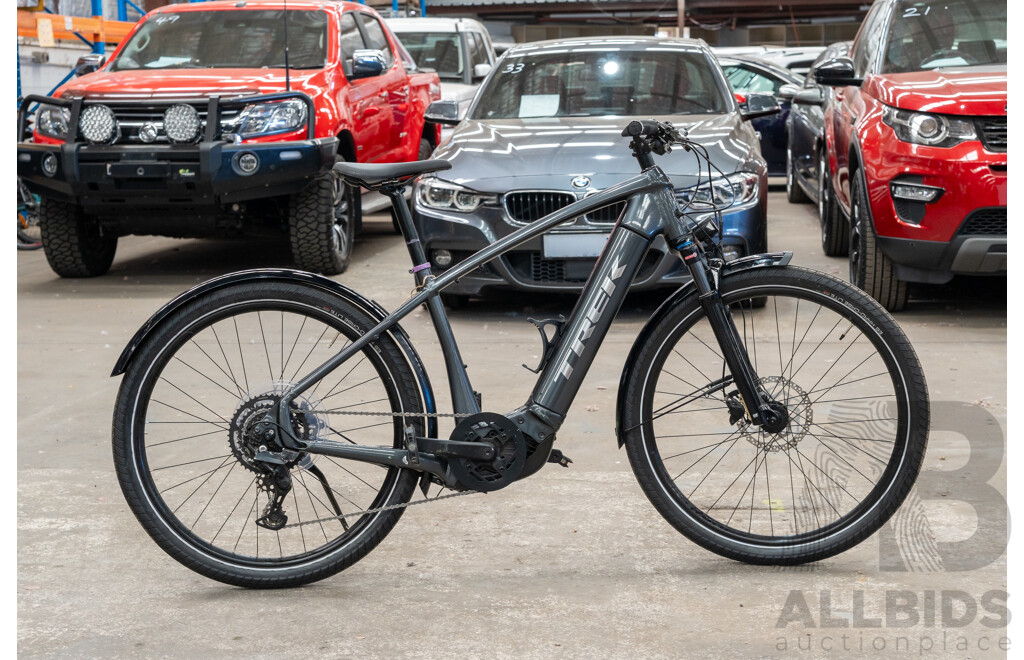 Trek Allant + 9 Speed Electric Bike with Extra Tyre