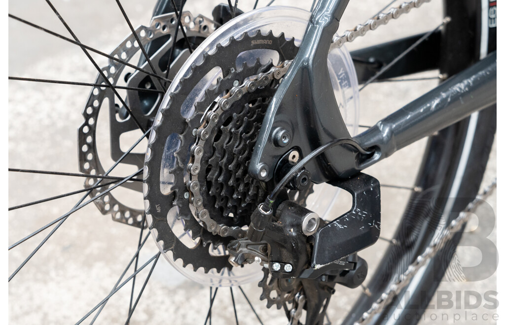 Trek Allant + 9 Speed Electric Bike with Extra Tyre