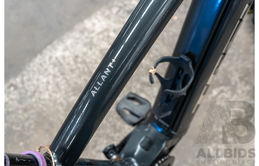 Trek Allant + 9 Speed Electric Bike with Extra Tyre