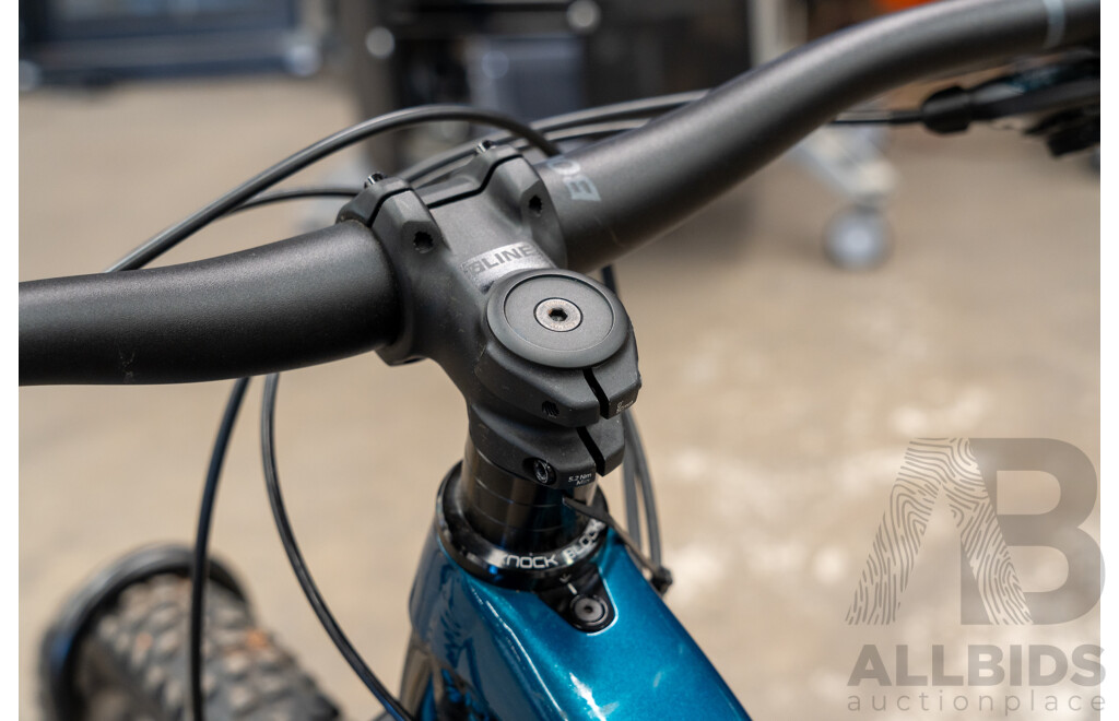 Trek Fuel-Ex-8 24 Speed Mountain Bike