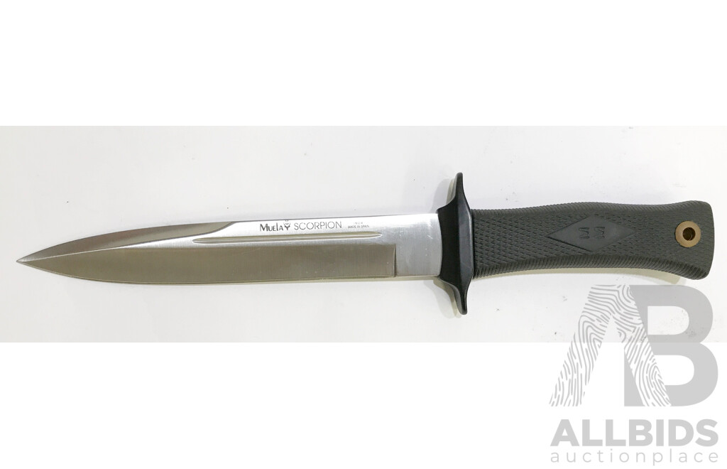 Muela Scorpion Knife with Leather Sheath