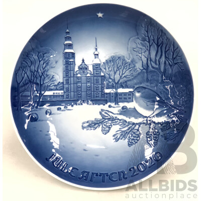 Bing and Grondail Royal Copenhagen Rosenborg Castle Commemorative Christmas Plate - New