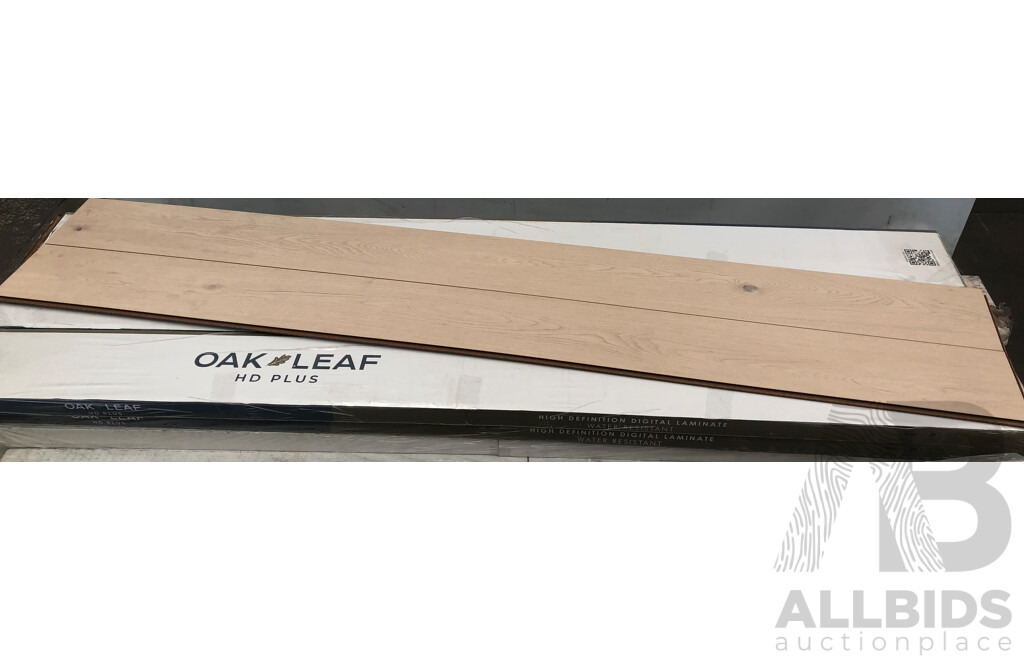 Oakleaf HD Plus AC4 12mm  Laminate Flooring - Arctic Fox Finish - 12.0736 Square Meters - Brand New