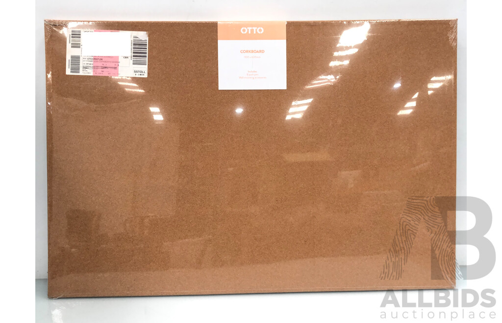 2025/2026 Financial Planners, Cork Boards and World Map Desk Mats - Lot of 21 - Brand New