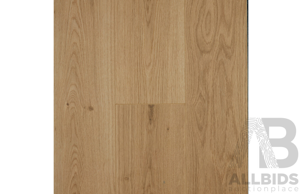 Oak Leaf HD Plus 8mm Laminate Flooring - Natural Finish - 24.64 Square Meters - Brand New