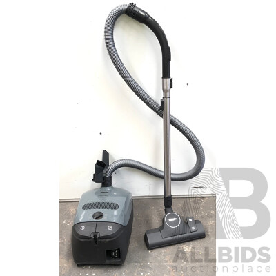 Miele Classic C1 Ecoline Barrel Vacuum Cleaner