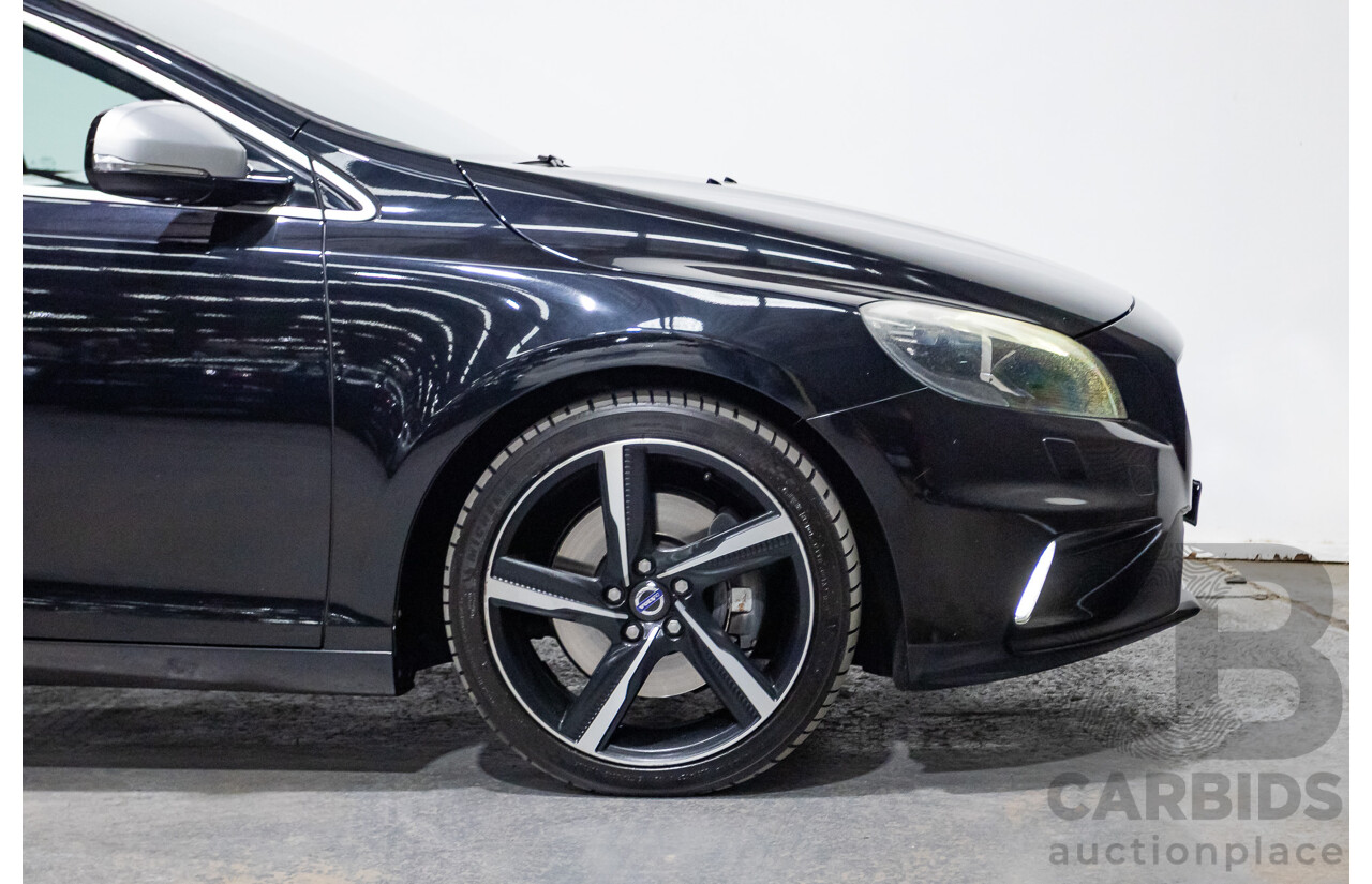 01/2015 Volvo V40 T5 R-DESIGN M MY15 5D Hatchback Black Sapphire Metallic Turbo 2.0L