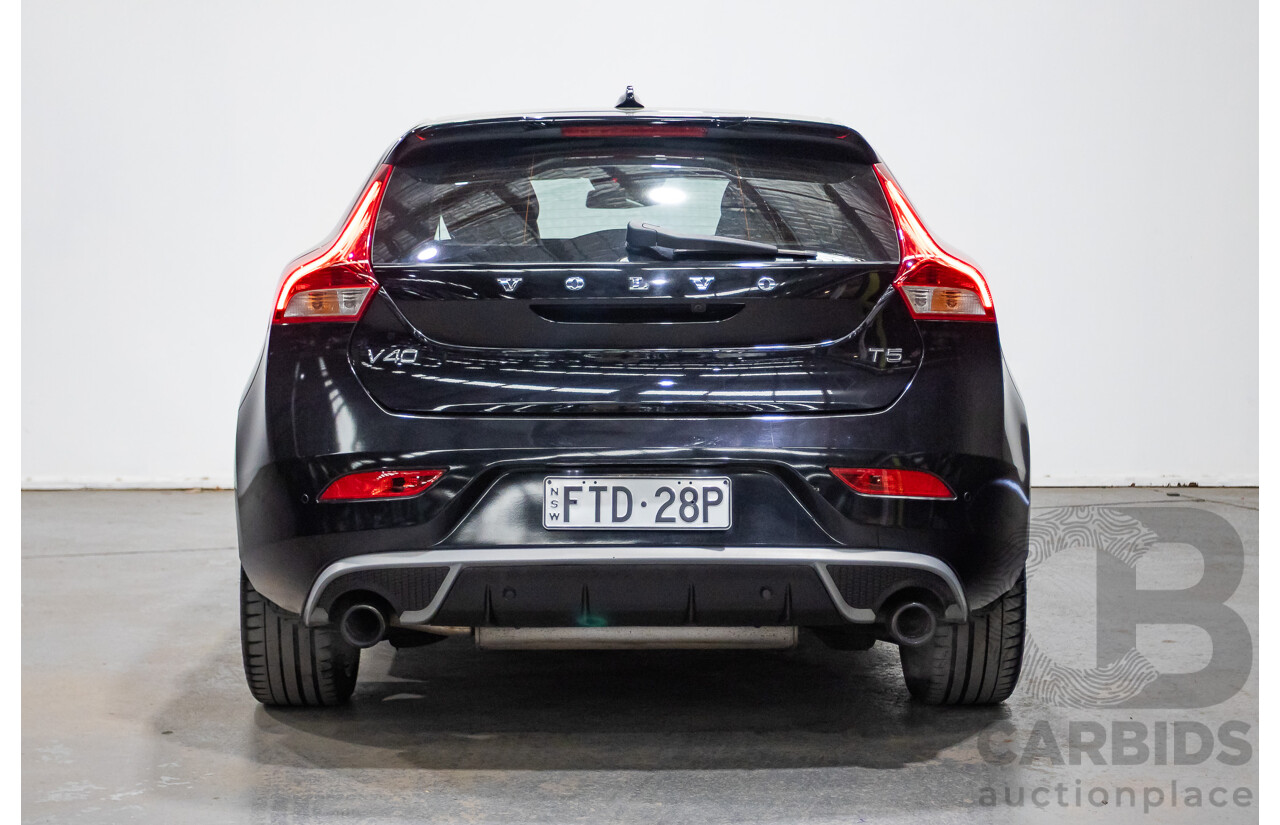 01/2015 Volvo V40 T5 R-DESIGN M MY15 5D Hatchback Black Sapphire Metallic Turbo 2.0L