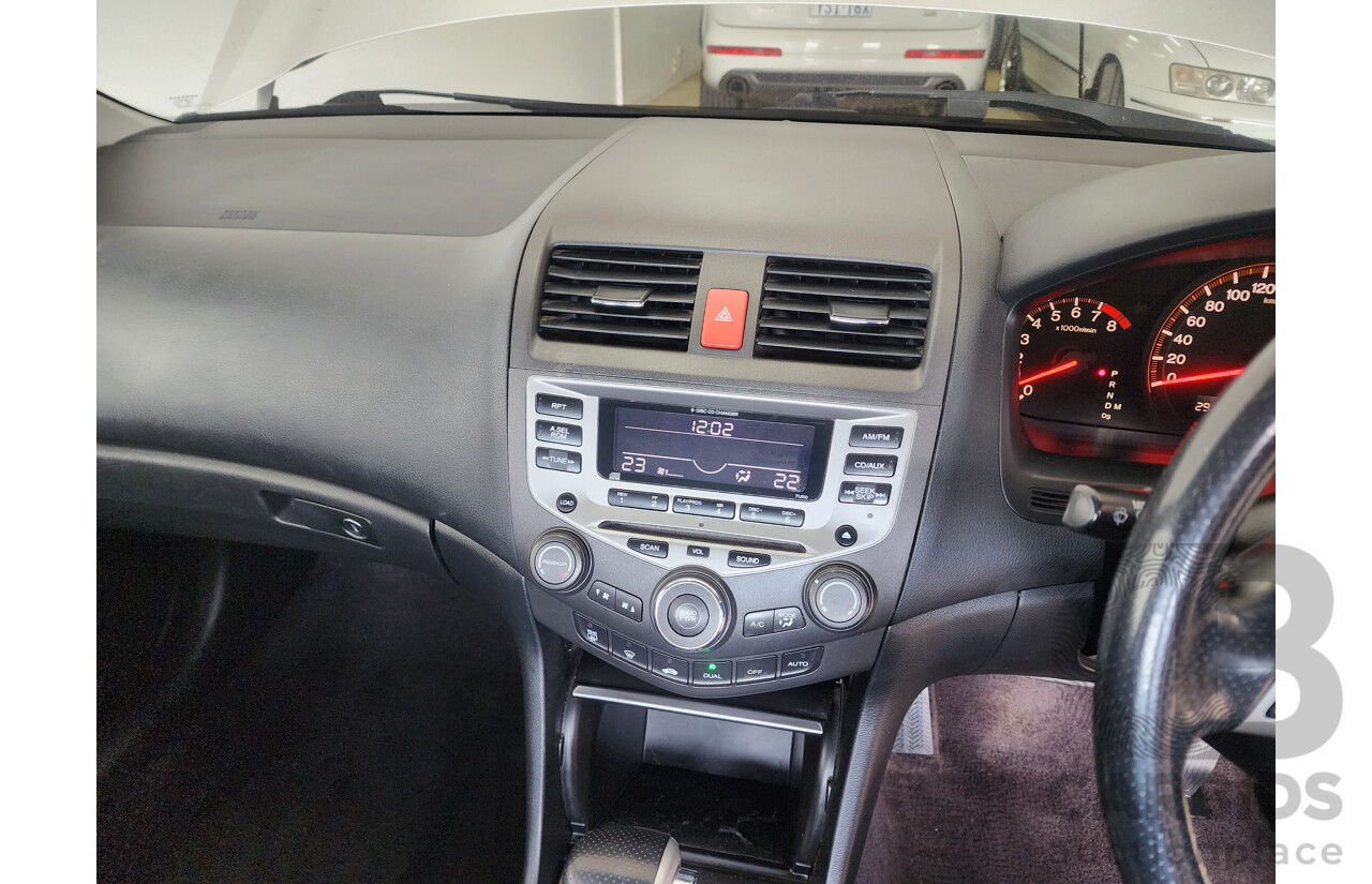 1/2004 Honda Accord EURO  4d Sedan Silver 2.4L