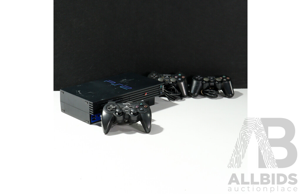 Sony Playstation 2 (SCPH-39000) Video Game Console with 3x Controllers, Monster Hunter 2 & Cables
