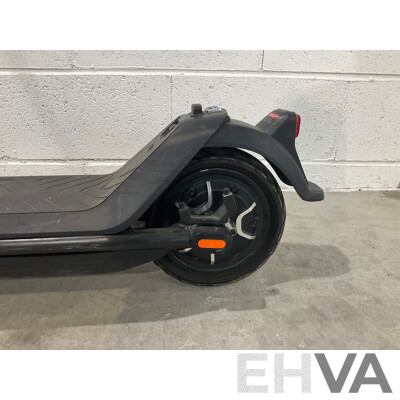 NIU Kick Scooter - KQi3 Sport
