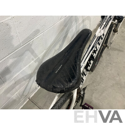 Specialized Pitch Sport - Medium 17.5