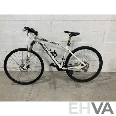 Specialized Pitch Sport - Medium 17.5