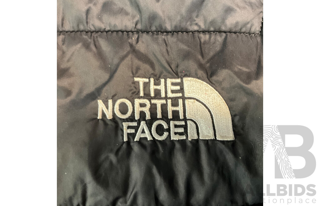 Under Armour Mens Size S Down 2.0 Jacket & the North Face Size XL Jacket - Lot of 2