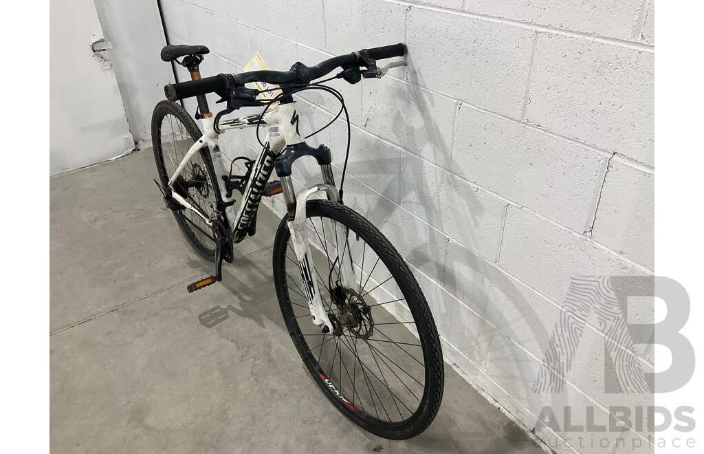 Specialized Pitch Sport - Medium 17.5