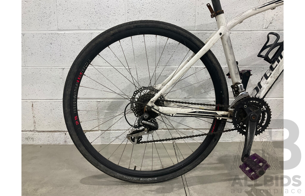 Specialized Pitch Sport - Medium 17.5