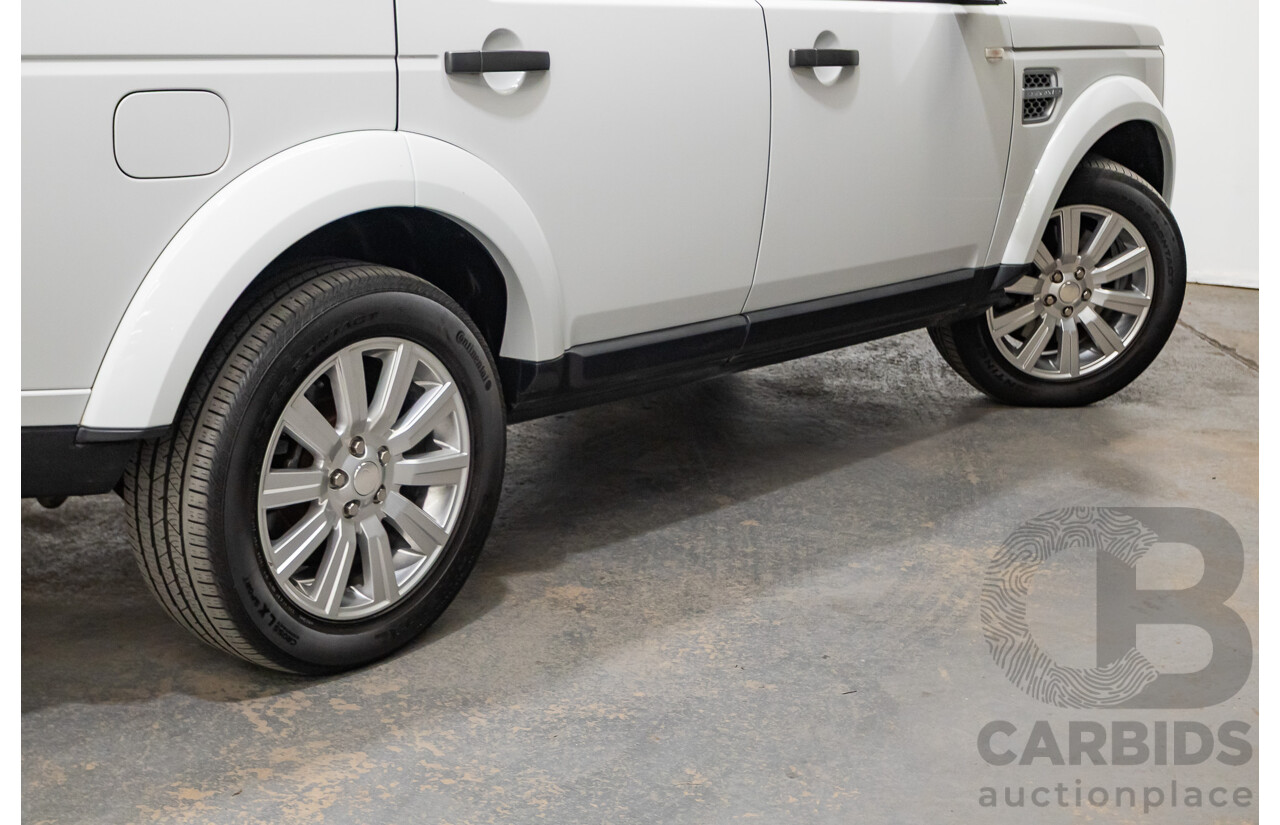 12/2013 Land Rover Discovery 4 3.0 SDV6 SE (4x4) MY13 4D Wagon Fuji White Turbo Diesel 3.0L - 7 seats