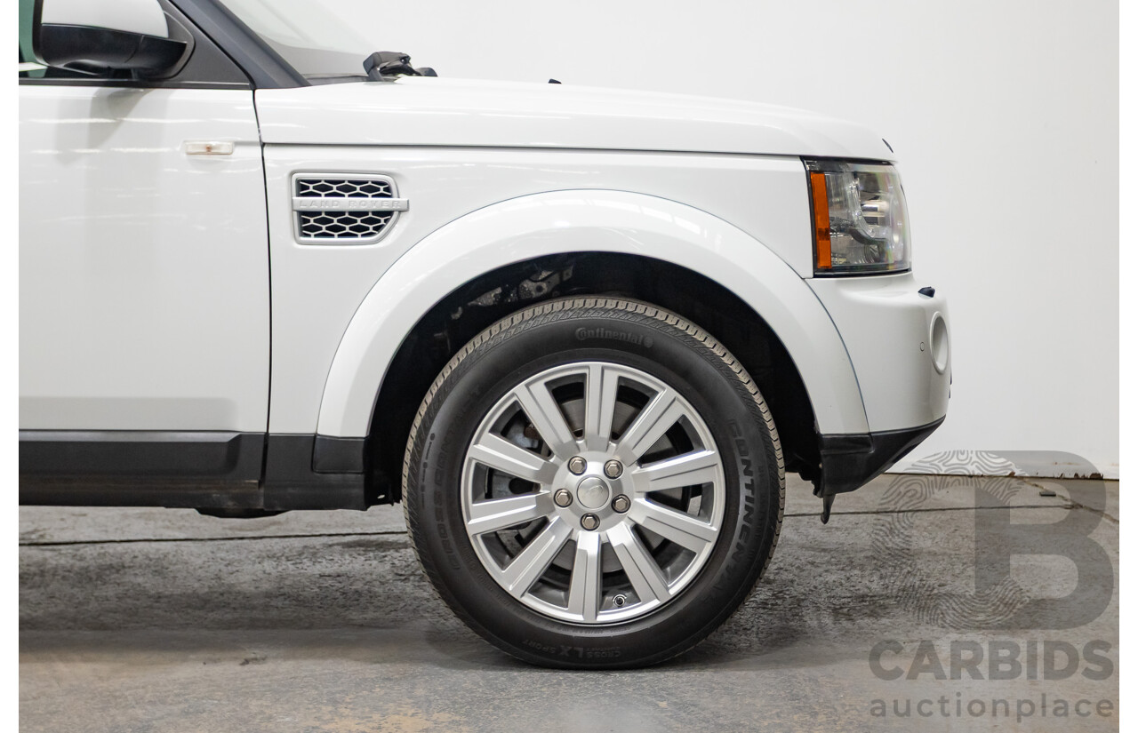 12/2013 Land Rover Discovery 4 3.0 SDV6 SE (4x4) MY13 4D Wagon Fuji White Turbo Diesel 3.0L - 7 seats
