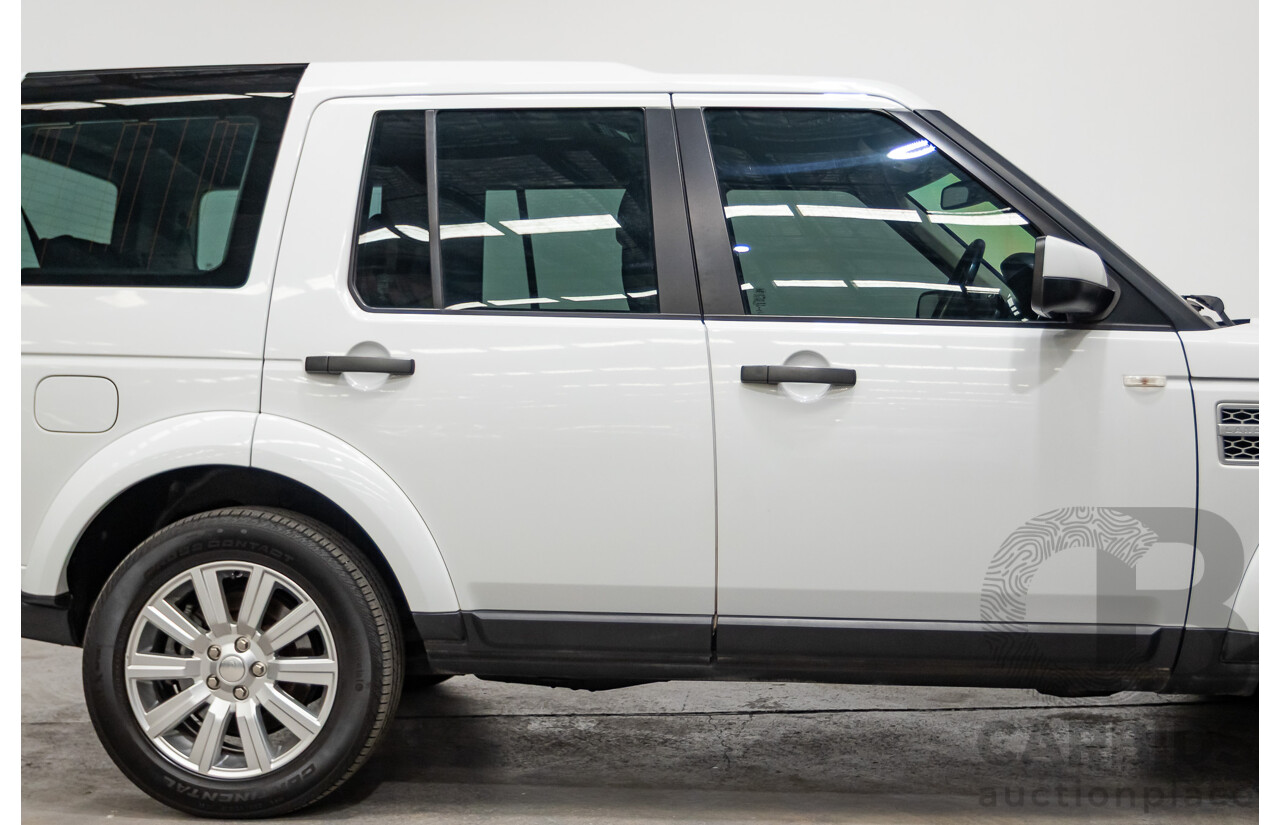 12/2013 Land Rover Discovery 4 3.0 SDV6 SE (4x4) MY13 4D Wagon Fuji White Turbo Diesel 3.0L - 7 seats