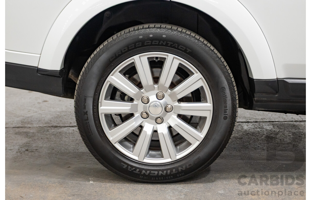 12/2013 Land Rover Discovery 4 3.0 SDV6 SE (4x4) MY13 4D Wagon Fuji White Turbo Diesel 3.0L - 7 seats