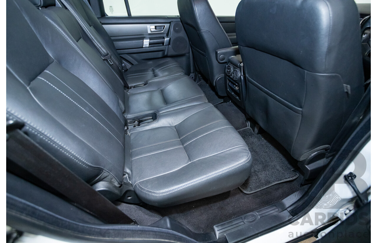 12/2013 Land Rover Discovery 4 3.0 SDV6 SE (4x4) MY13 4D Wagon Fuji White Turbo Diesel 3.0L - 7 seats