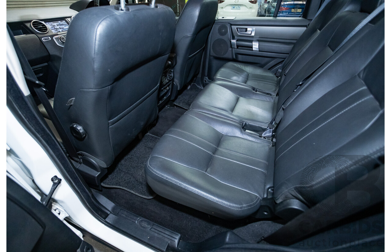 12/2013 Land Rover Discovery 4 3.0 SDV6 SE (4x4) MY13 4D Wagon Fuji White Turbo Diesel 3.0L - 7 seats