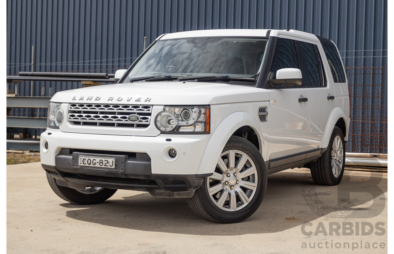 12/2013 Land Rover Discovery 4 3.0 SDV6 SE (4x4) MY13 4D Wagon Fuji White Turbo Diesel 3.0L - 7 seats