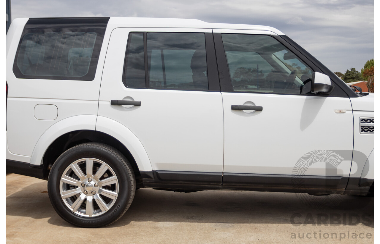 12/2013 Land Rover Discovery 4 3.0 SDV6 SE (4x4) MY13 4D Wagon Fuji White Turbo Diesel 3.0L - 7 seats