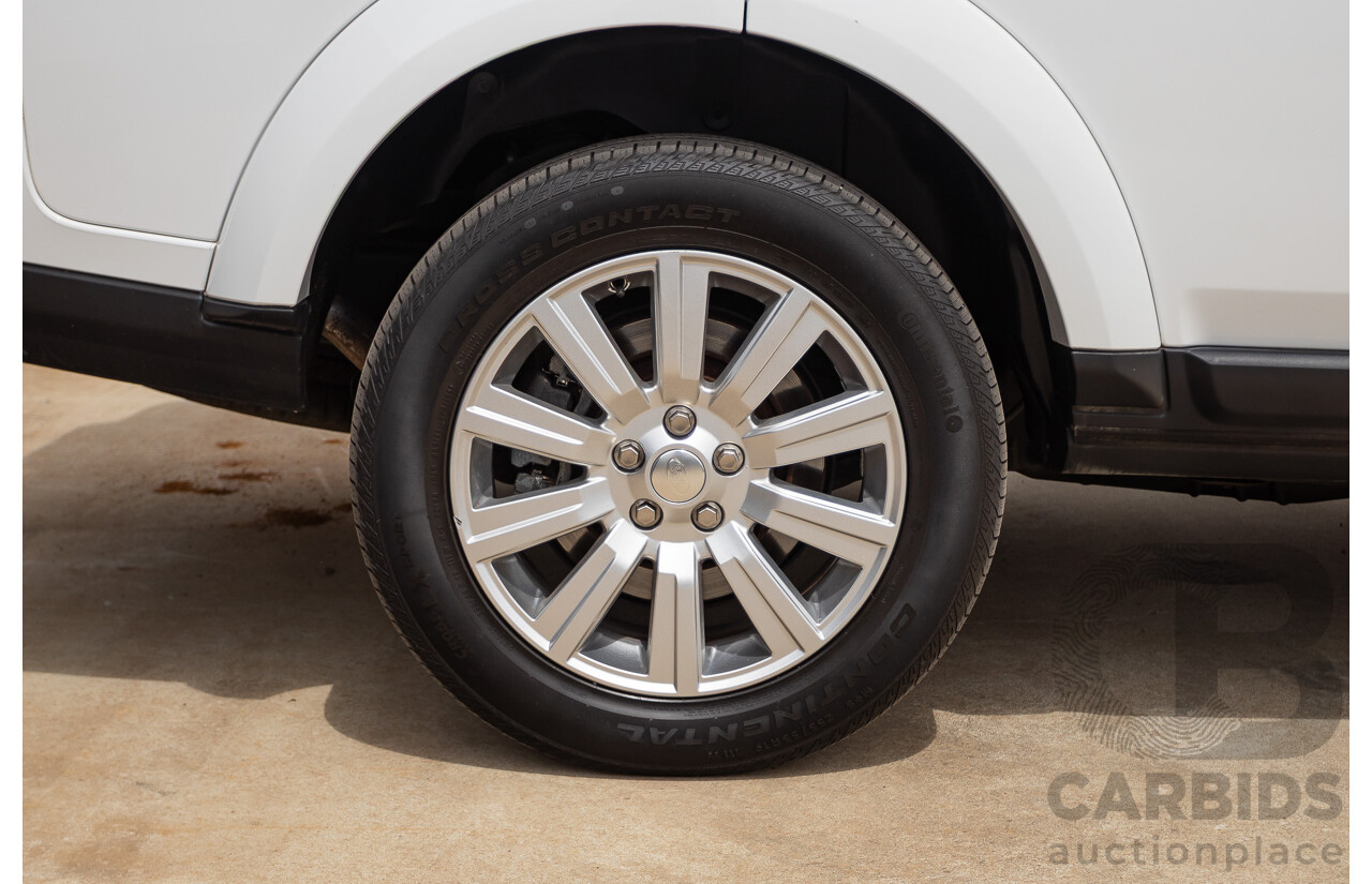 12/2013 Land Rover Discovery 4 3.0 SDV6 SE (4x4) MY13 4D Wagon Fuji White Turbo Diesel 3.0L - 7 seats